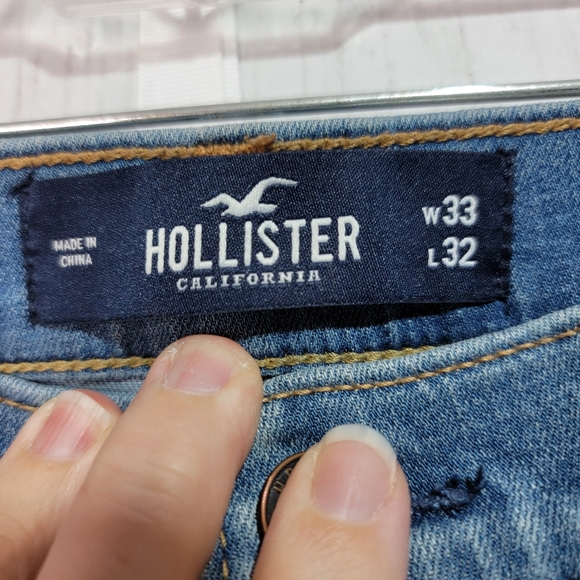 Hollister Men's 33X32 Jeans Stacked Skinny Distressed Medium Wash Denim Blue. - Picture 4 of 8